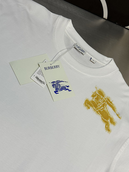 バーバリー 落書き軍馬クルーネック半袖Tシャツ