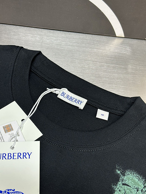 バーバリー 落書き軍馬クルーネック半袖Tシャツ