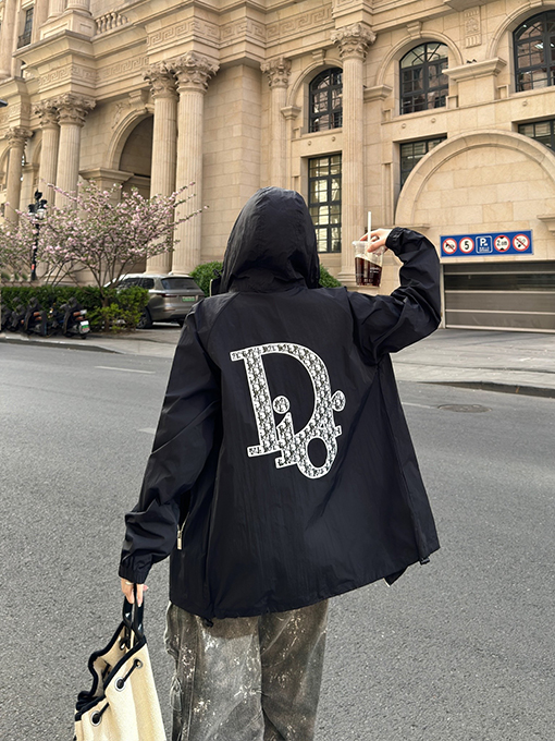 ディオールスーパーコピー    新しい日焼け止め服