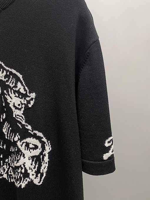 ルイヴィトン 犬の頭の柄のニット半袖Tシャツ