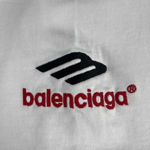 バレンシアガコピー ファッションロゴフル刺繍半袖Tシャツ