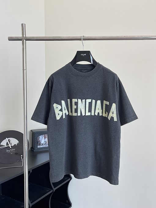 バレンシアガ テープレター半袖Tシャツ