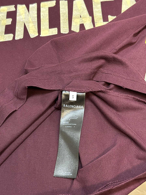 バレンシアガ テーププリント半袖Tシャツ