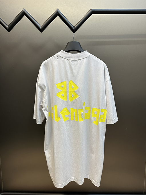 バレンシアガ テーププリント半袖Tシャツ
