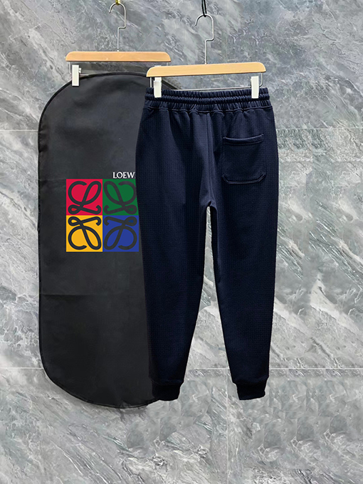 ロエベ 24SS 春のショーコレクション ロングパンツ