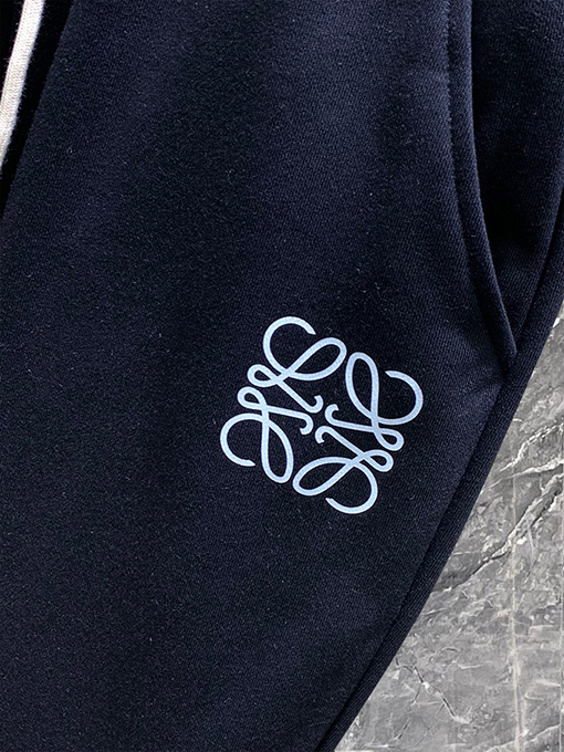 ロエベ 24SS 春のショーコレクション ロングパンツ