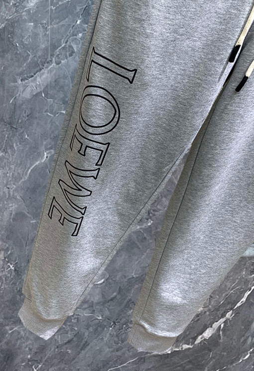 ロエベ 24SS 春のショーコレクション ロングパンツ