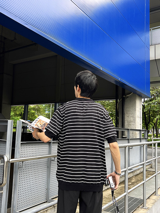 セリーヌ クラシックなコットン平織りニット半袖Tシャツ