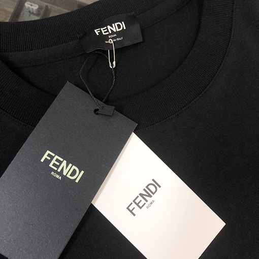 フェンディ シリコンプリント半袖Tシャツ