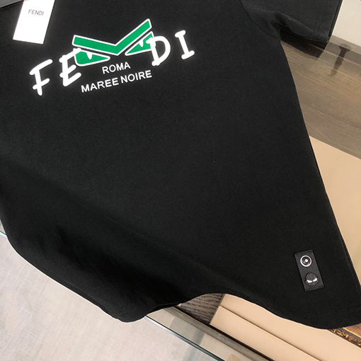 フェンディ シリコンプリント半袖Tシャツ