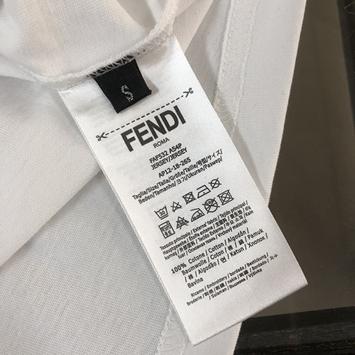 フェンディ シリコンプリント半袖Tシャツ