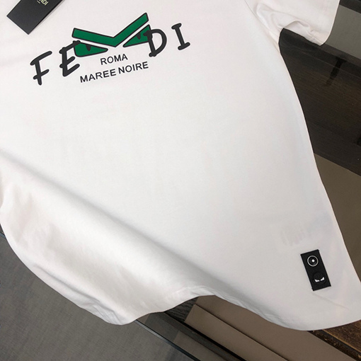 フェンディ シリコンプリント半袖Tシャツ