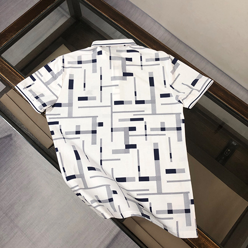 バーバリー 新しい ロゴ刺繍半袖ポロシャツ