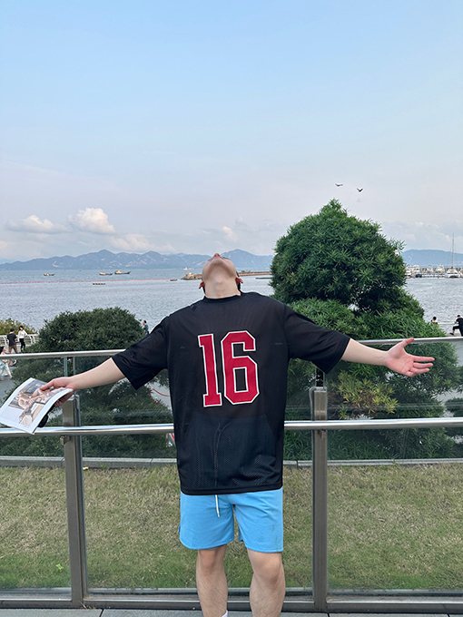 セリーヌ 16ロゴメッシュ半袖Tシャツ