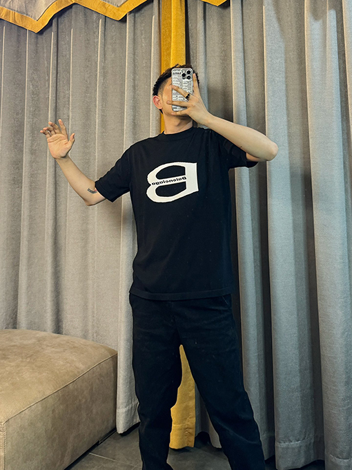 バレンシアガ   白いBBプリントクルーネックニット半袖Tシャツ
