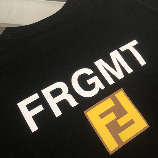 フェンディコピー 新しいカップルのラウンドネック半袖Tシャツ