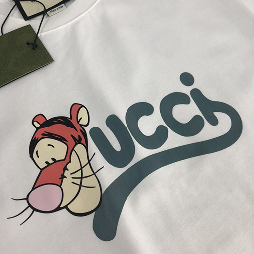 グッチ 新しいハイエンドファッション半袖Tシャツ