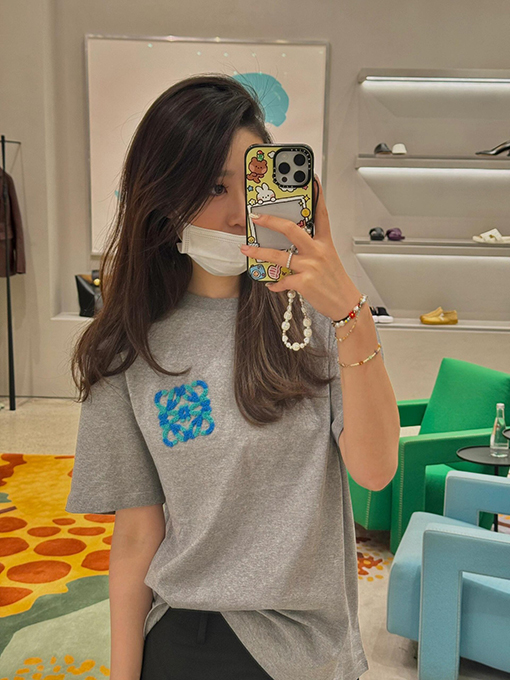 ロエベ   新しいタオル刺繍ロゴラウンドネック半袖Tシャツ