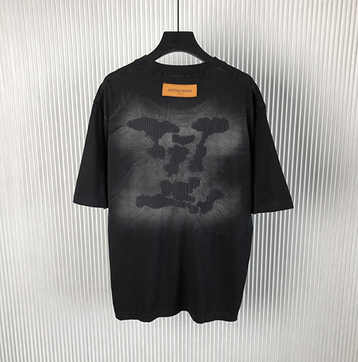 ルイヴィトン 新しい 刺繍ラウンドネック半袖Tシャツ