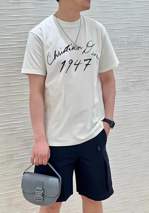 ディオールスーパーコピー 新しいサインプリント半袖Tシャツ