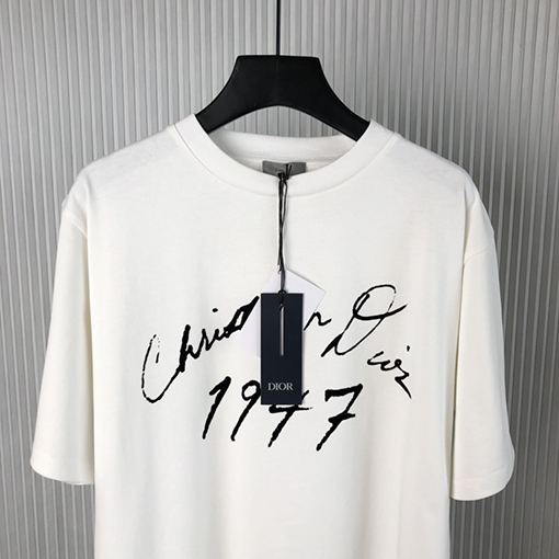 ディオールスーパーコピー 新しいサインプリント半袖Tシャツ