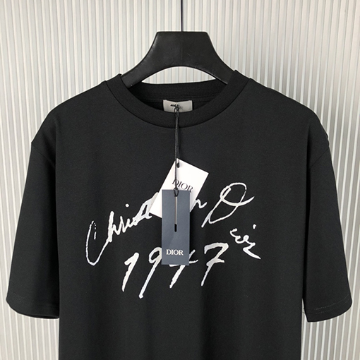 ディオールスーパーコピー 新しいサインプリント半袖Tシャツ