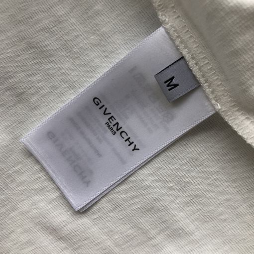 ジバンシイ 新しいアルファベットロゴ半袖Tシャツ
