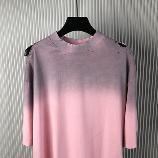 バレンシアガスーパーコピー 新しいクラックプリント半袖Tシャツ