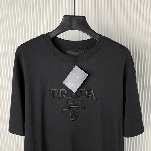 プラダコピー 新しい 刺繍文字半袖Tシャツ