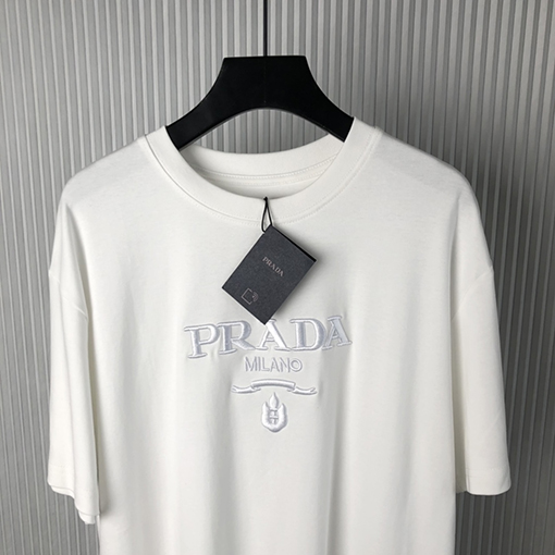 プラダコピー 新しい 刺繍文字半袖Tシャツ
