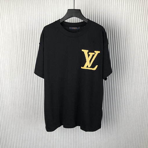 ルイヴィトンコピー  新しい発泡文字ロゴ半袖Tシャツ