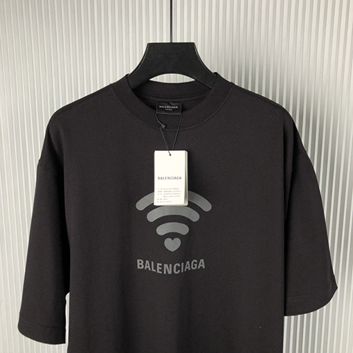 バレンシアガスーパーコピー 新しいヴィンテージ平織りニット半袖Tシャツ