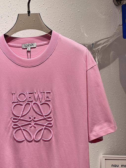 ロエベ  新しい無地のクラシックな大きなロゴ刺繍Tシャツ