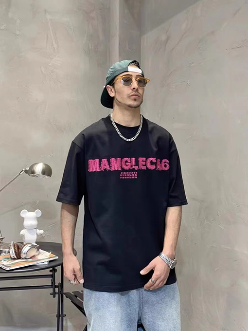 マルタンマルジェラコピー  新しいロゴ刺繍ウォッシュ磨かれたタッセル半袖Tシャツ