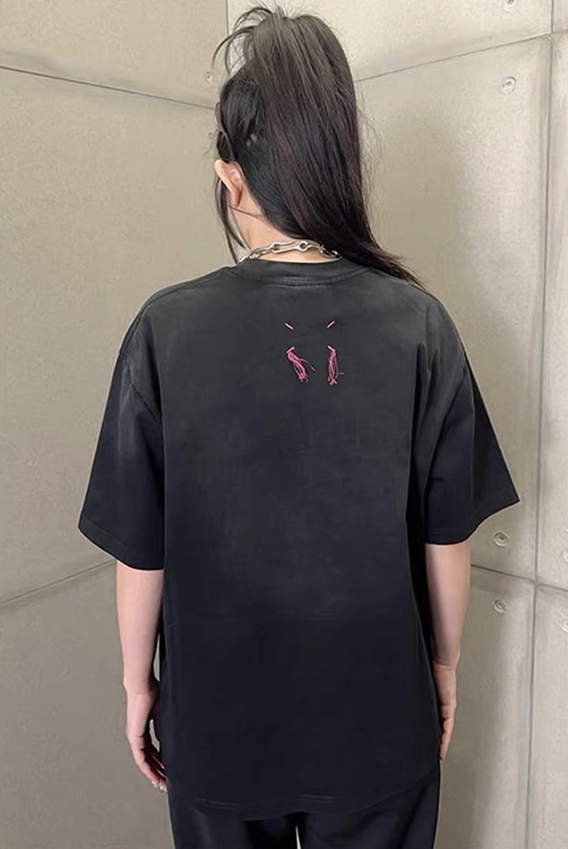 マルタンマルジェラコピー  新しいロゴ刺繍ウォッシュ磨かれたタッセル半袖Tシャツ