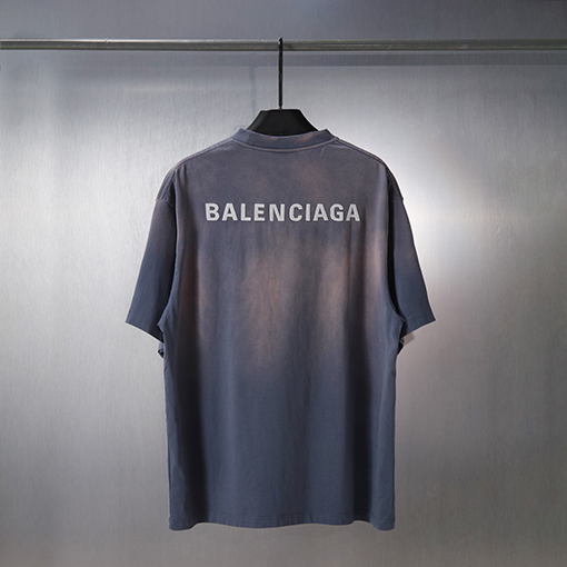 バレンシアガコピー クラシックな刺繍カジュアルルーズラウンドネック半袖Tシャツ