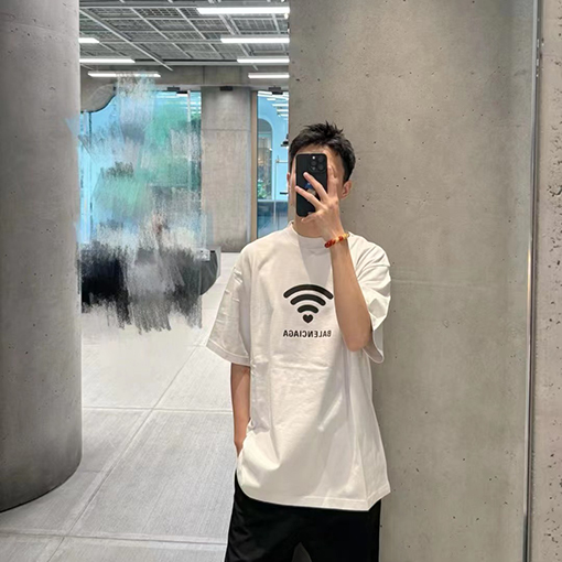 バレンシアガ スタイリッシュなワイヤレスプリント半袖Tシャツ