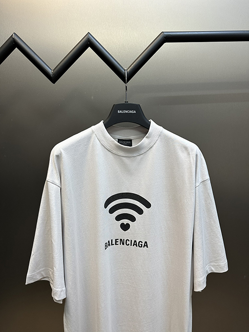 バレンシアガ スタイリッシュなワイヤレスプリント半袖Tシャツ