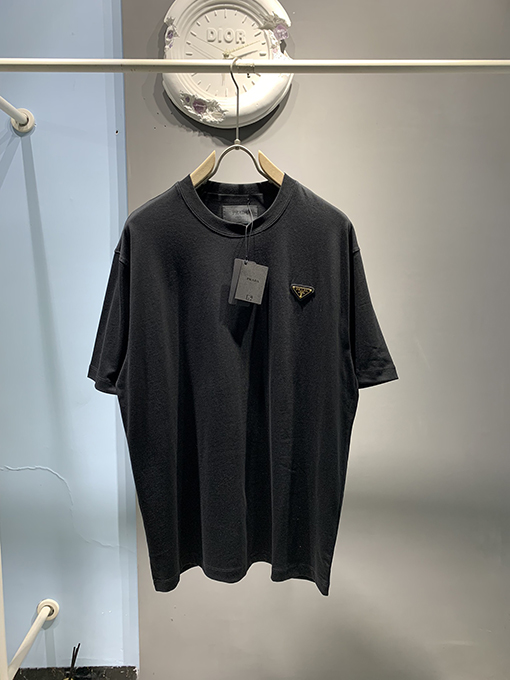 プラダ 半袖 Tシャツ コピー PRADA ホワイト カラー 三角 ロゴ プレート シンプル