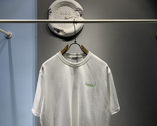 ディオールスーパーコピー 最新のクチュールロゴ刺繍半袖Tシャツ