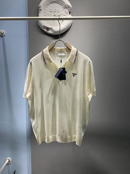 プラダ 新しいシルクと綿のブレンド、バックルレスポロシャツ