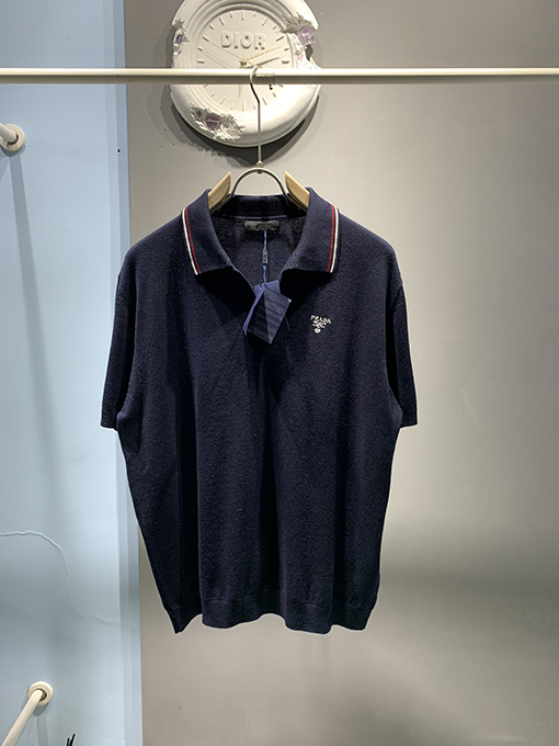 プラダ 新しいシルクと綿のブレンド、バックルレスポロシャツ