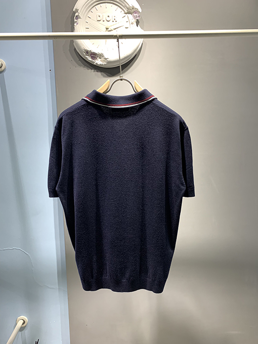 プラダ 新しいシルクと綿のブレンド、バックルレスポロシャツ