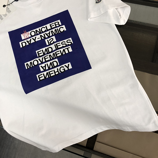 モンクレール 新しい胸の文字がプリントされた半袖Tシャツ