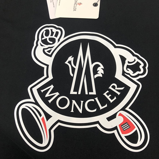 モンクレールスーパーコピー  新しい半袖Tシャツ