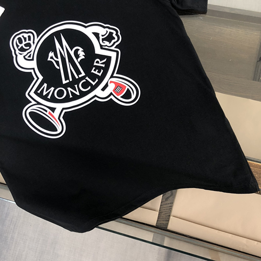 モンクレールスーパーコピー  新しい半袖Tシャツ