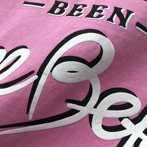 バレンシアガ 新作 終わっていない半袖Tシャツ