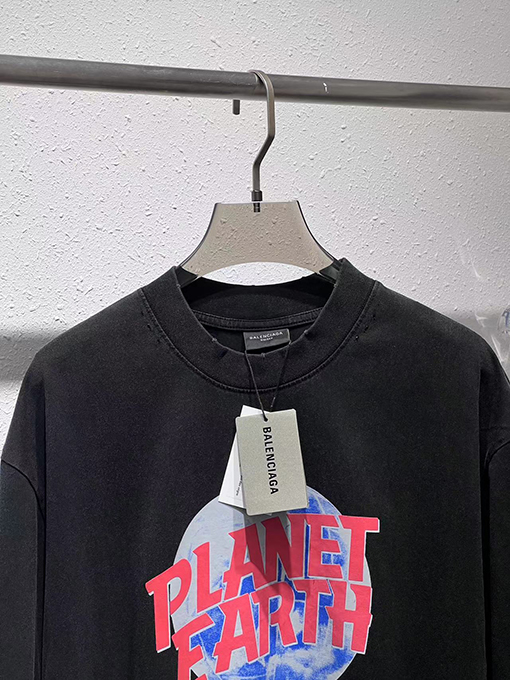 バレンシアガ プアースプリントウォッシュヴィンテージ半袖Tシャツ