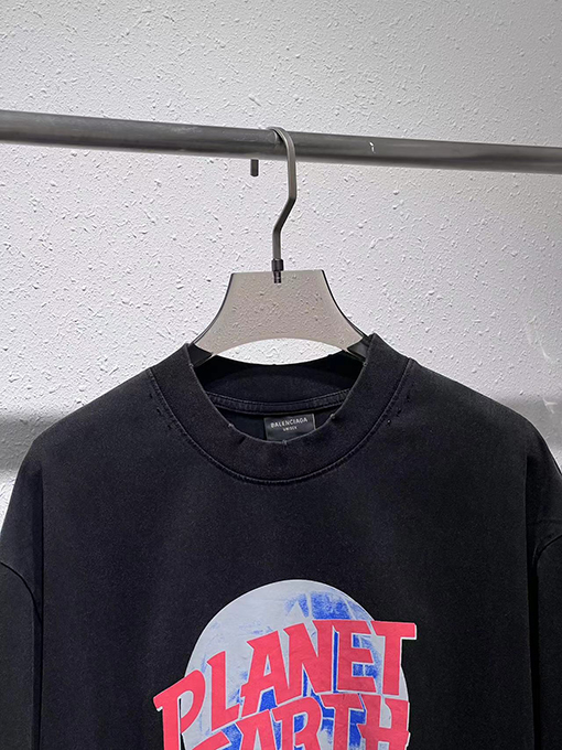バレンシアガ プアースプリントウォッシュヴィンテージ半袖Tシャツ