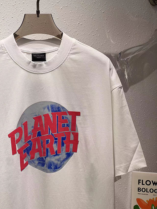 バレンシアガ プアースプリントウォッシュヴィンテージ半袖Tシャツ